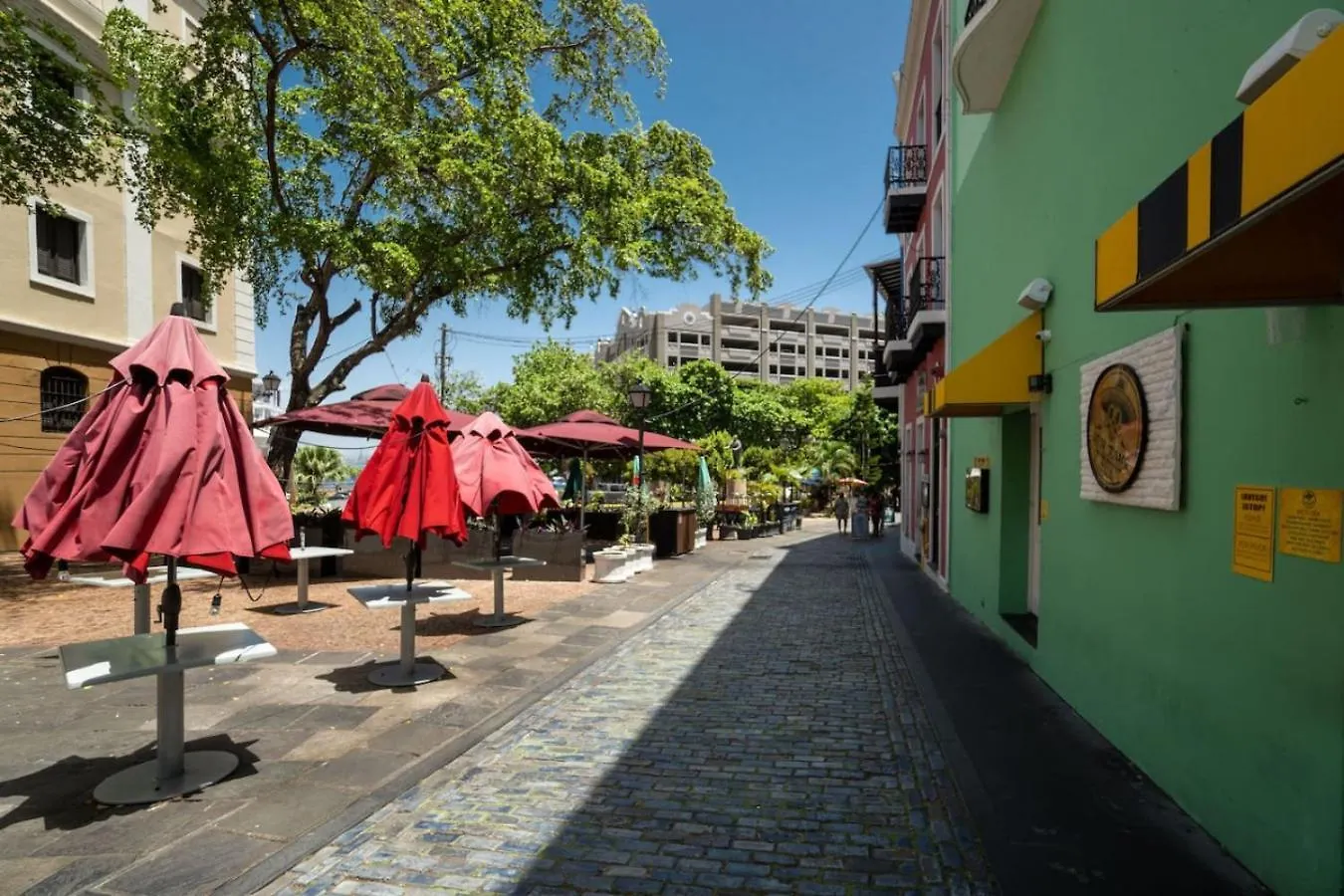 Modern 2-Br Apt. In Historic Old San Juan Daire